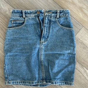 VINTAGE 80s GUESS denim mini skirt